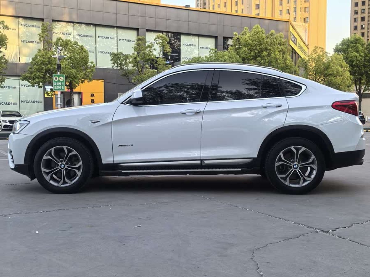 寶馬 寶馬X4  2014款 xDrive20i X設(shè)計(jì)套裝圖片