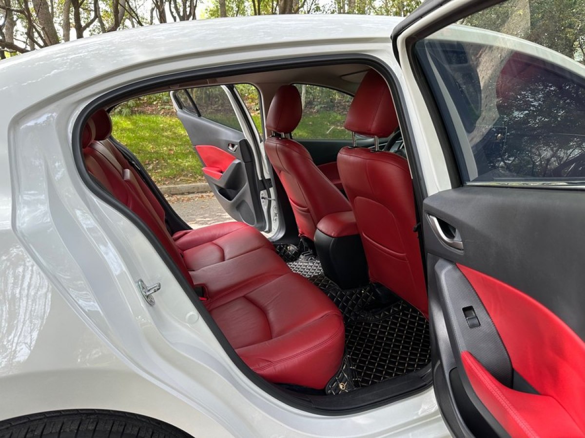 2017年5月马自达 马自达3 Axela昂克赛拉  2017款  三厢 1.5L 自动舒适型 国VI
