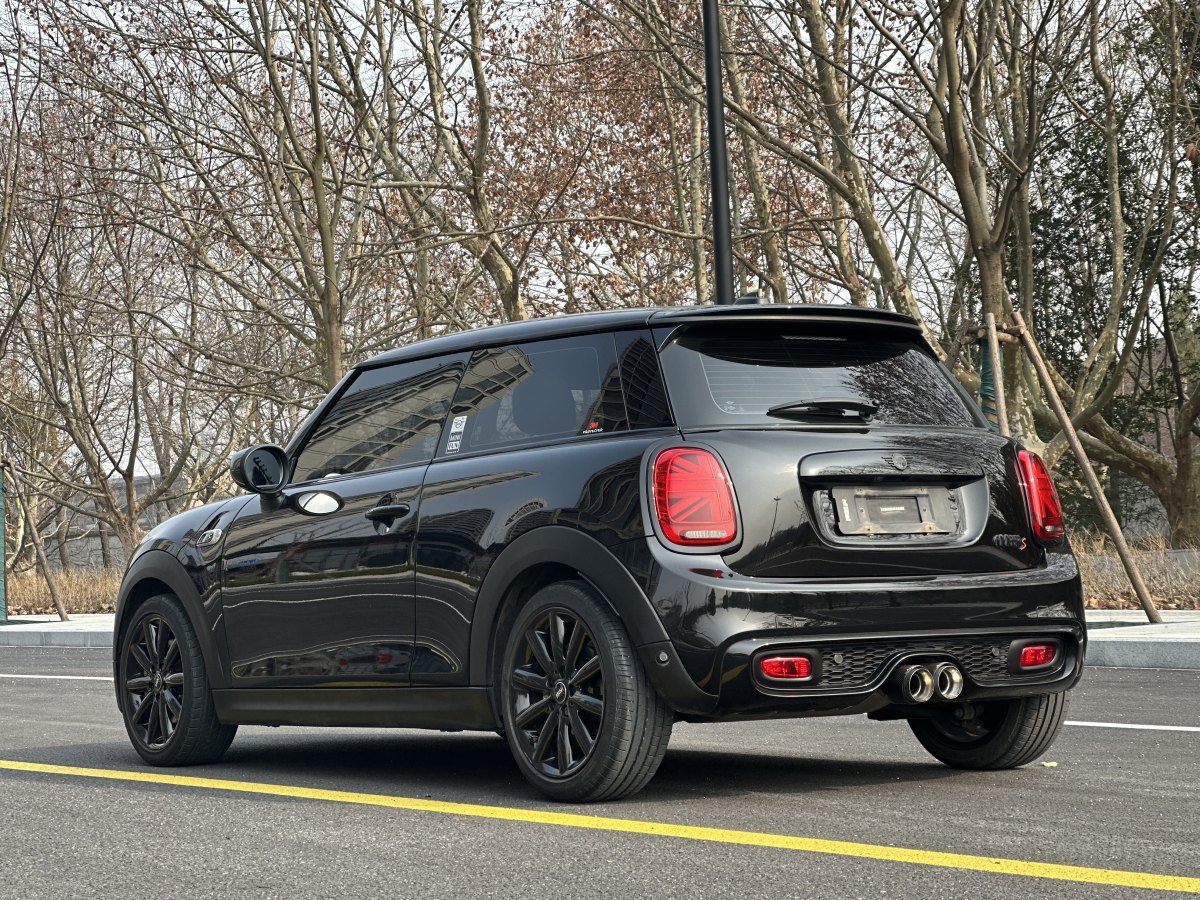 MINI MINI  2020款 2.0T COOPER S 经典派图片