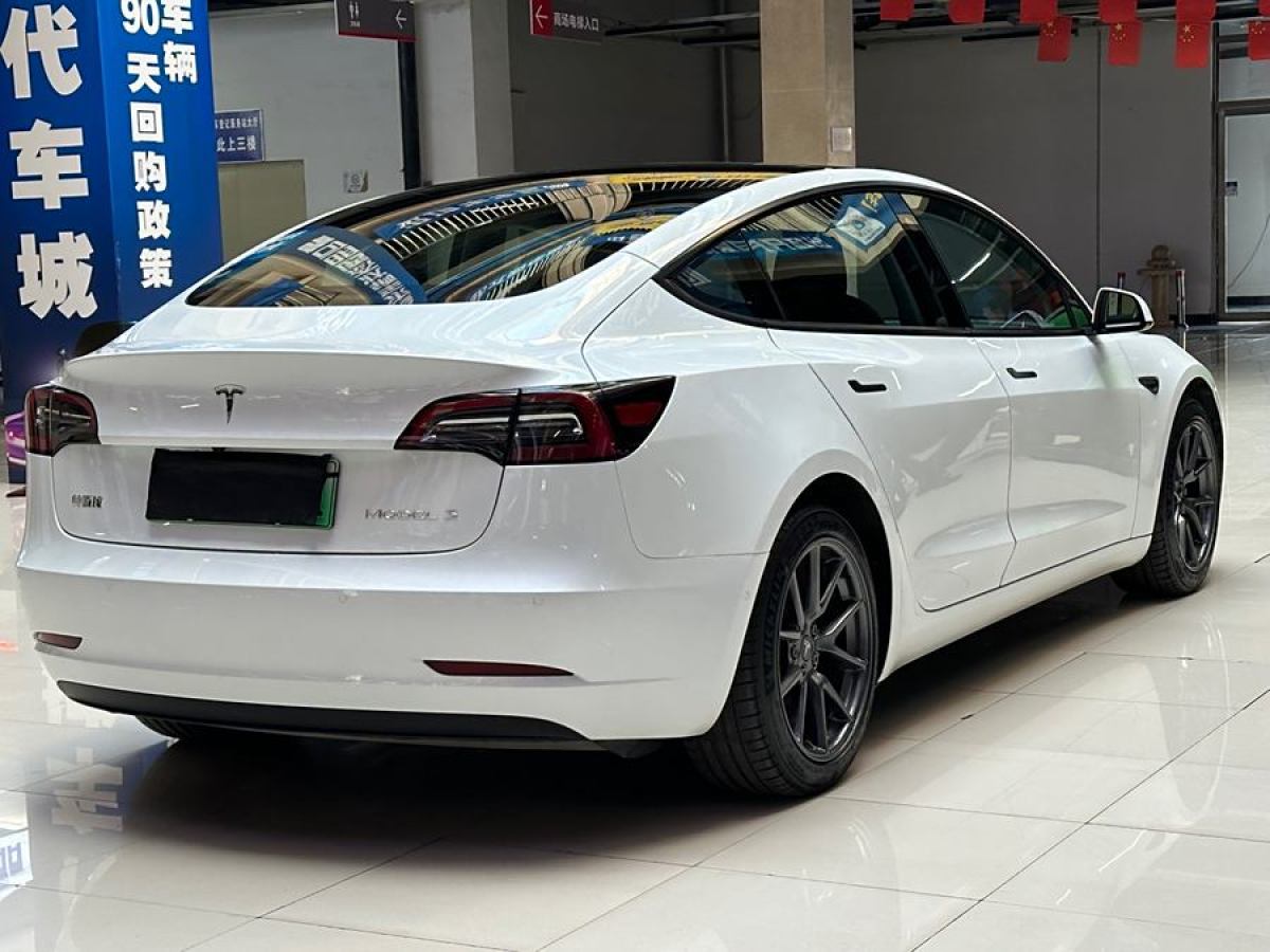 2021年4月特斯拉 Model Y  2021款 改款 標(biāo)準(zhǔn)續(xù)航后驅(qū)升級(jí)版