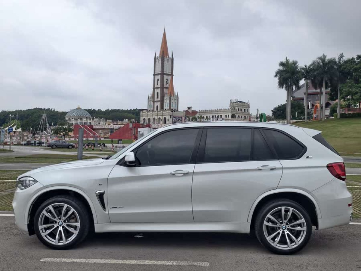 寶馬 寶馬X5  2017款 xDrive35i M豪華運(yùn)動型圖片
