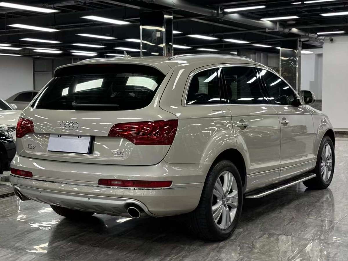 2012年10月奧迪 奧迪Q7  2012款 3.0 TFSI 專享型(200kW)