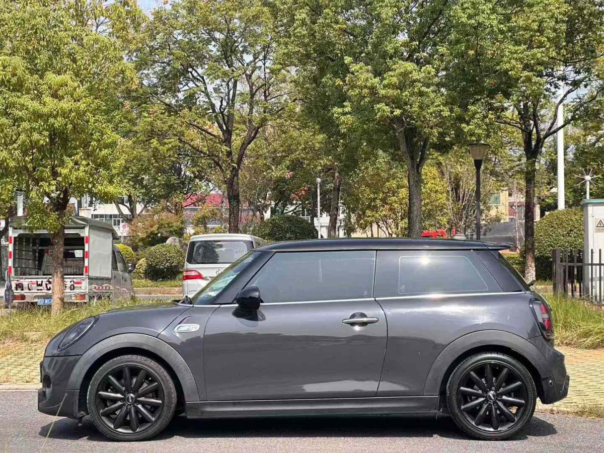 MINI MINI  2017款 2.0T COOPER S 賽車控圖片