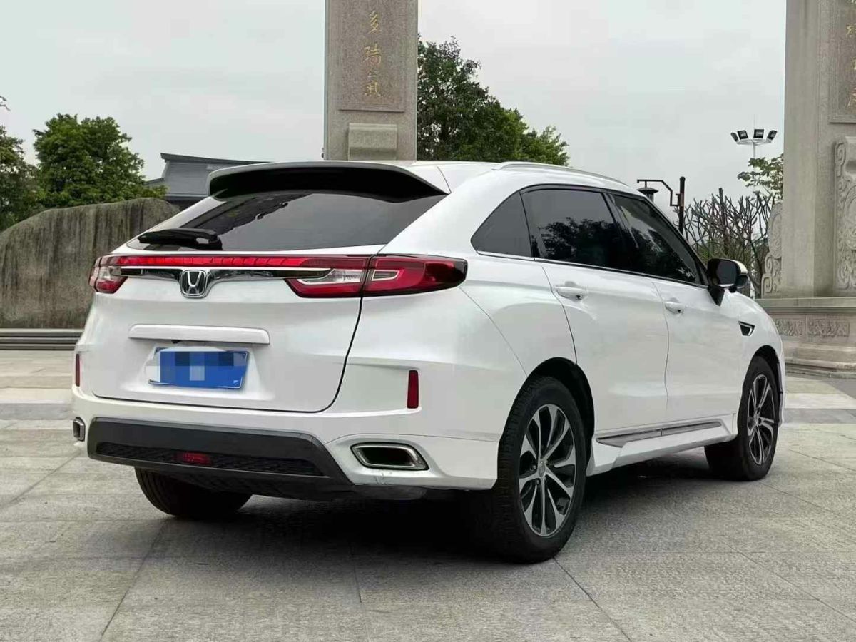 納智捷 優(yōu)6 SUV  2019款 1.8T 經(jīng)典天窗版圖片