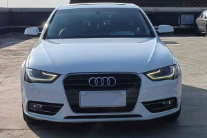 奥迪A4L 奥迪 35 TFSI 自动标准型