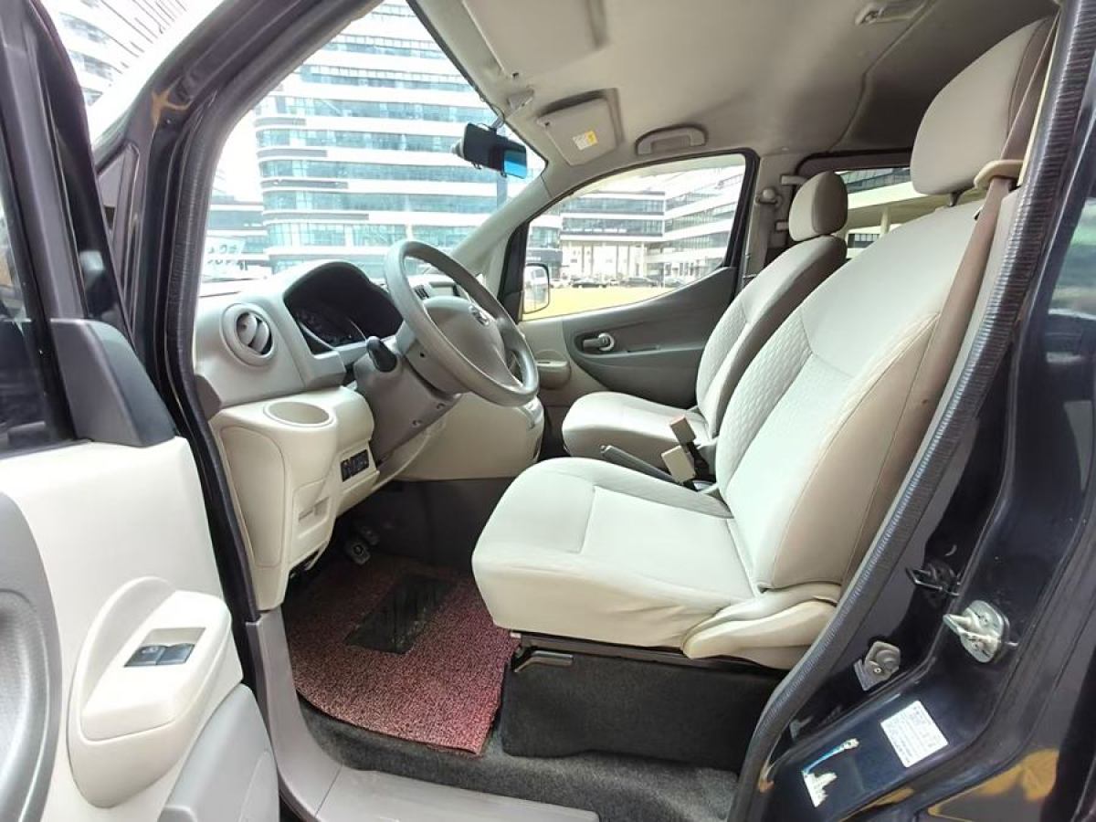 日產(chǎn) NV200  2018款 1.6L CVT豪華型圖片