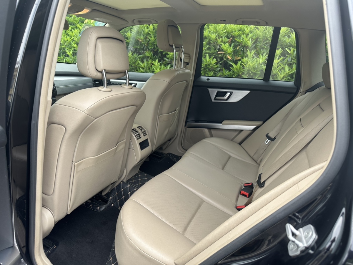 奔驰 奔驰GLK级  2011款 GLK 300 4MATIC 动感型图片