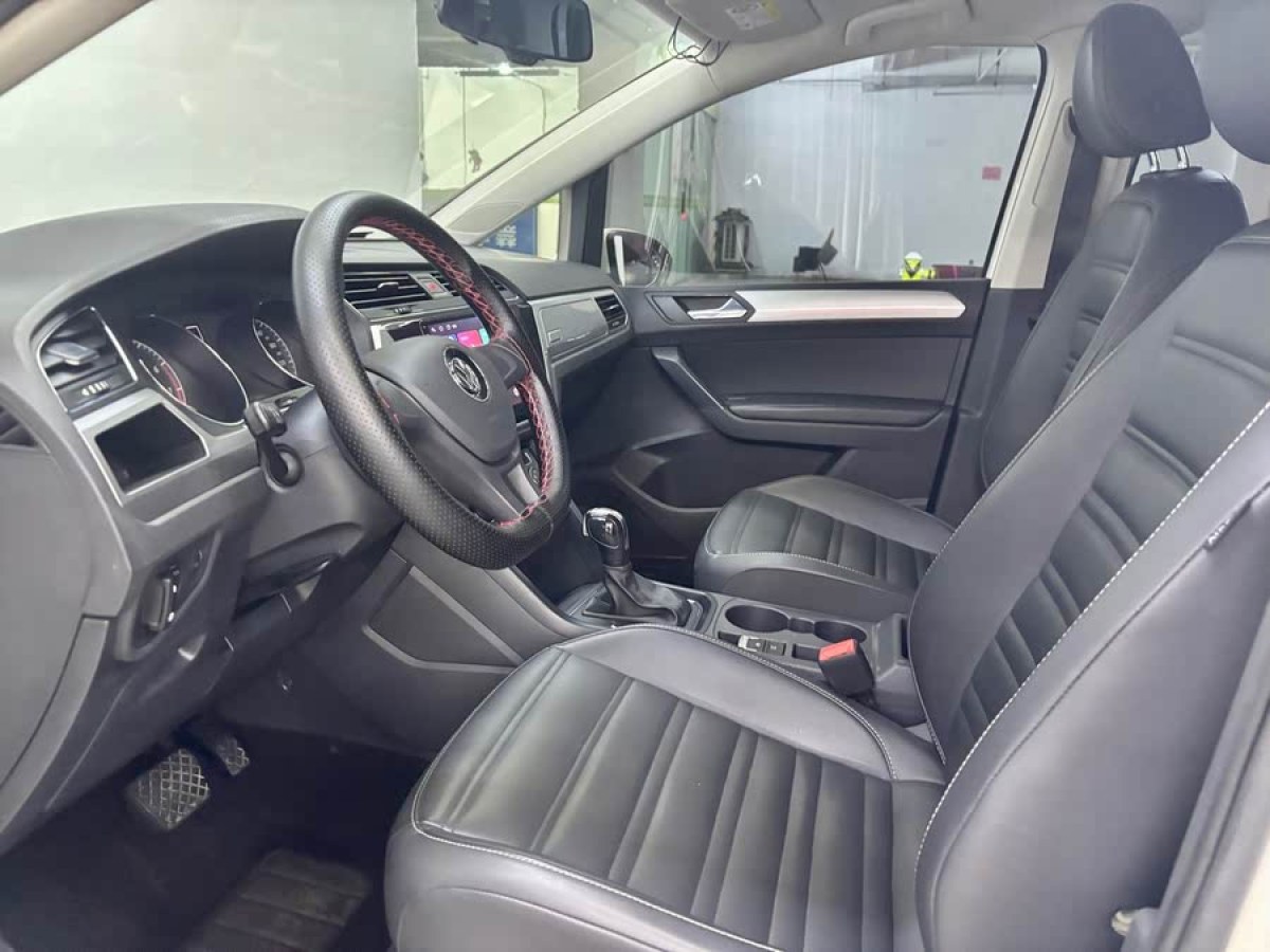 大眾 途安  2020款 途安L 280TSI DSG風(fēng)尚版 7座圖片