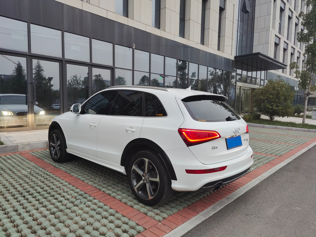 奧迪 奧迪Q5  2013款 45 TFSI quattro 運(yùn)動(dòng)型圖片