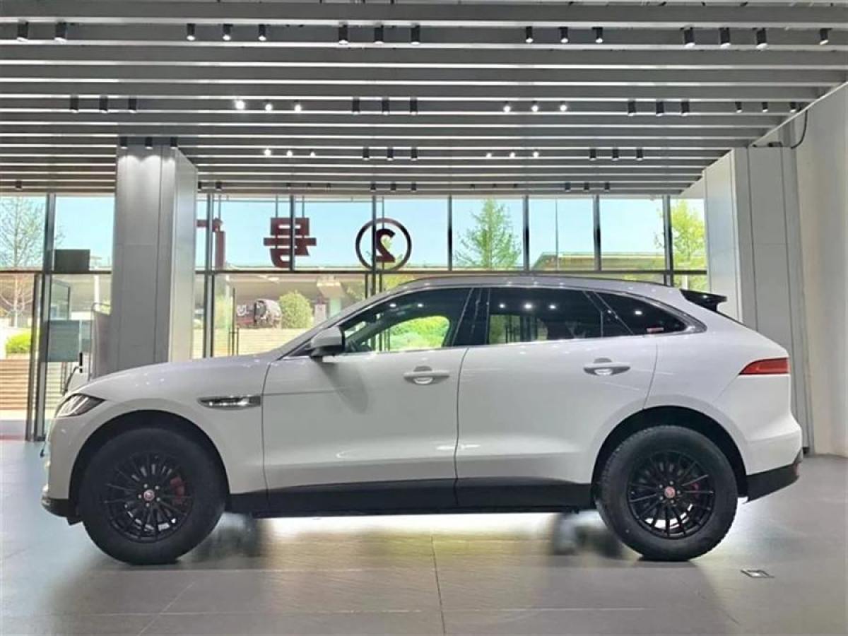 捷豹 F-PACE  2018款 2.0T 四驅(qū)都市尊享版圖片