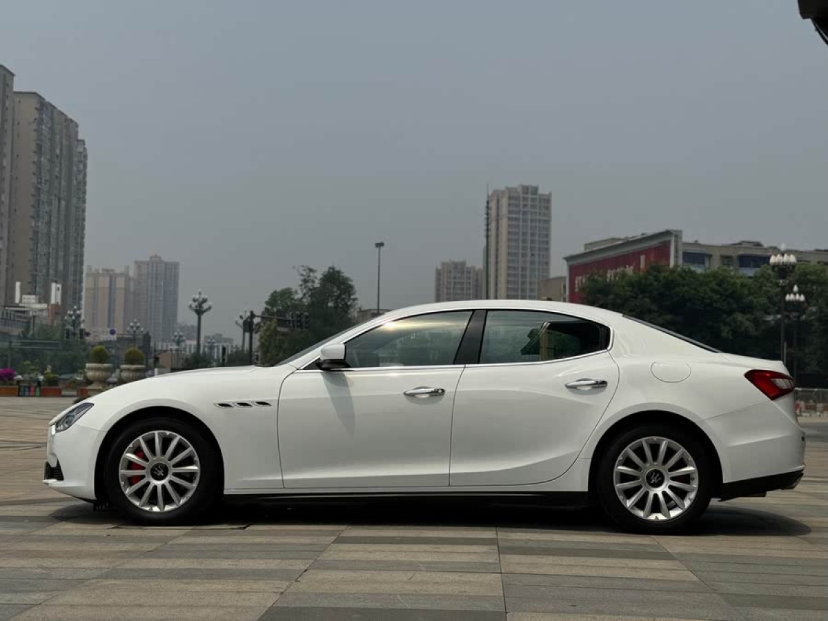 瑪莎拉蒂 Ghibli  2014款 3.0T 標(biāo)準(zhǔn)版圖片