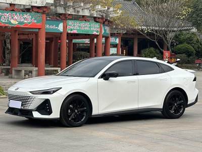 2024年3月 長(zhǎng)安 長(zhǎng)安UNI-V 1.5T 尊貴型圖片