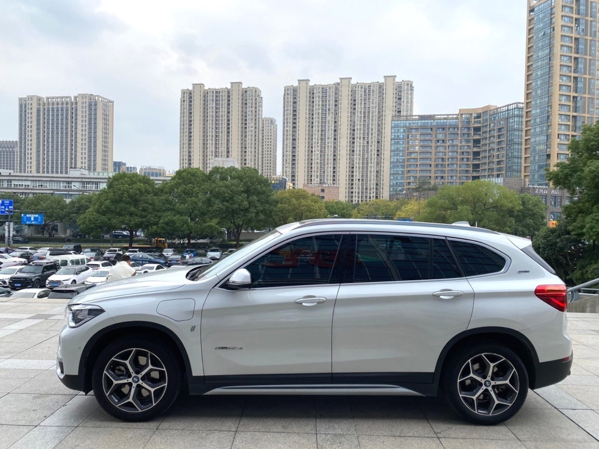 寶馬 寶馬X1新能源  2018款 xDrive25Le 豪華型圖片