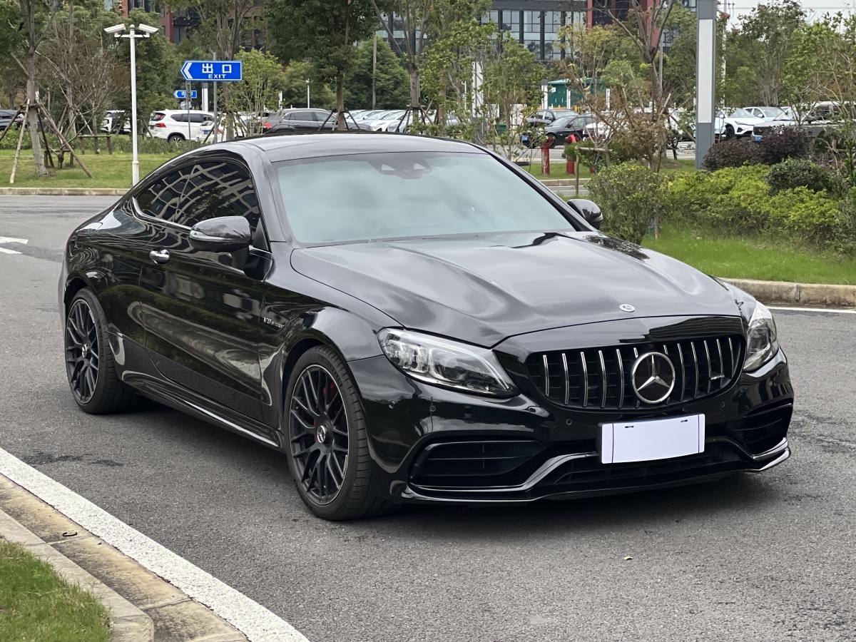 奔馳 奔馳C級(jí)AMG  2019款 AMG C 63 S 轎跑車圖片