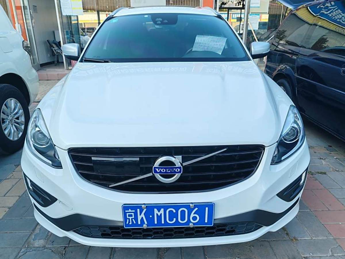 沃爾沃 XC60  2017款 T5 AWD 個(gè)性運(yùn)動(dòng)升級(jí)版圖片