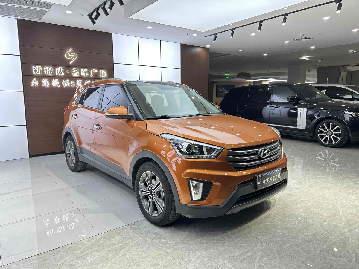 現(xiàn)代 ix25  2015款 1.6L 自動兩驅(qū)尊貴型DLX圖片