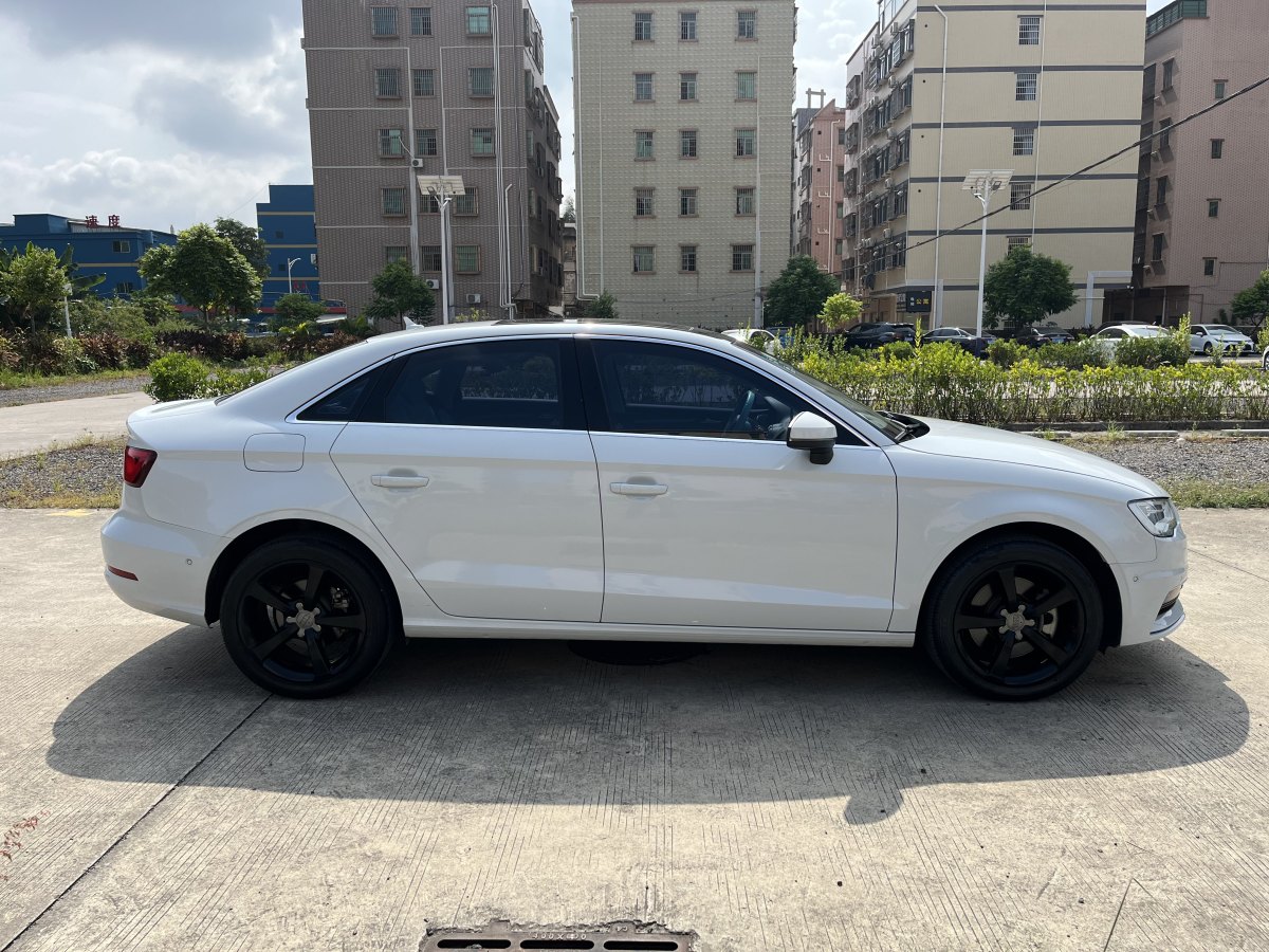 2016年9月奧迪 奧迪A3  2015款 Limousine 40 TFSI 自動豪華型