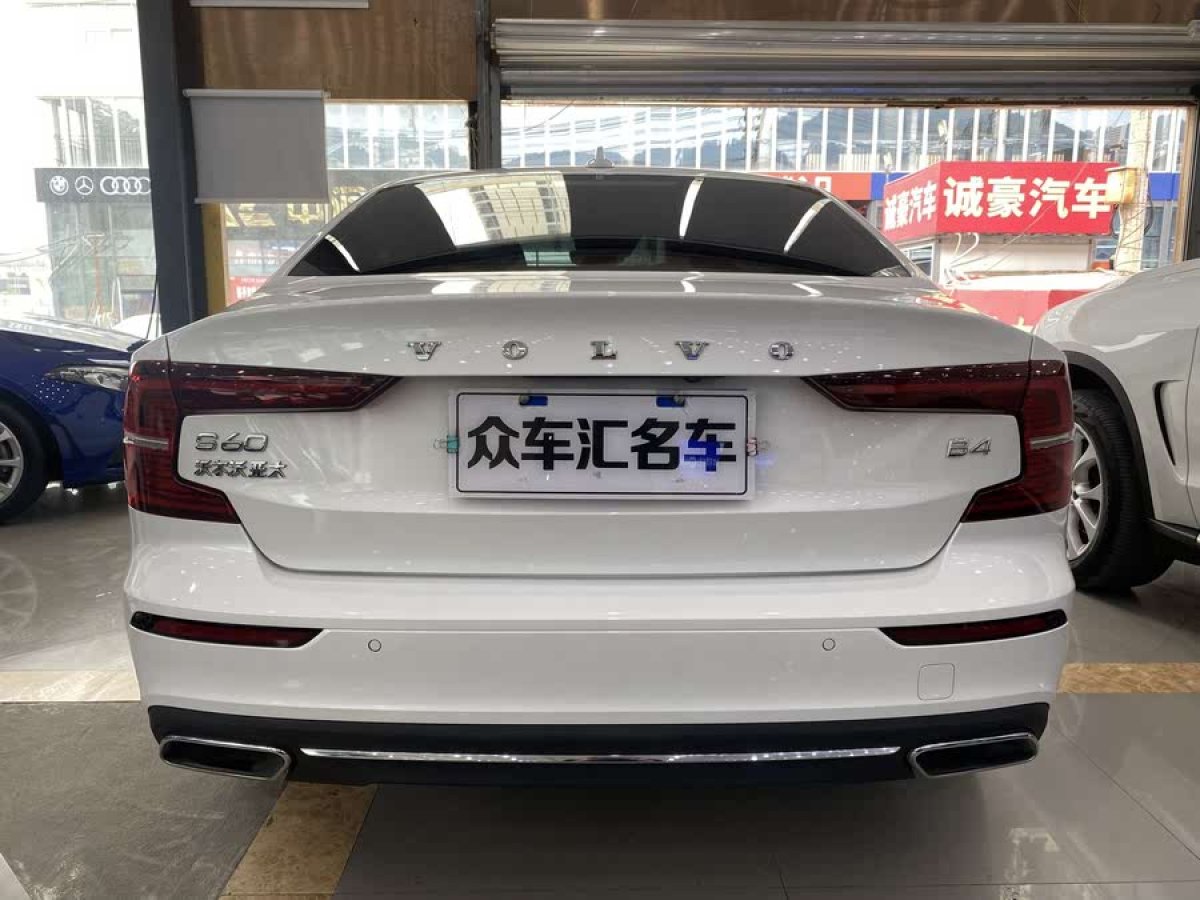 沃爾沃 S60L  2022款 B4 智遠(yuǎn)豪華版圖片