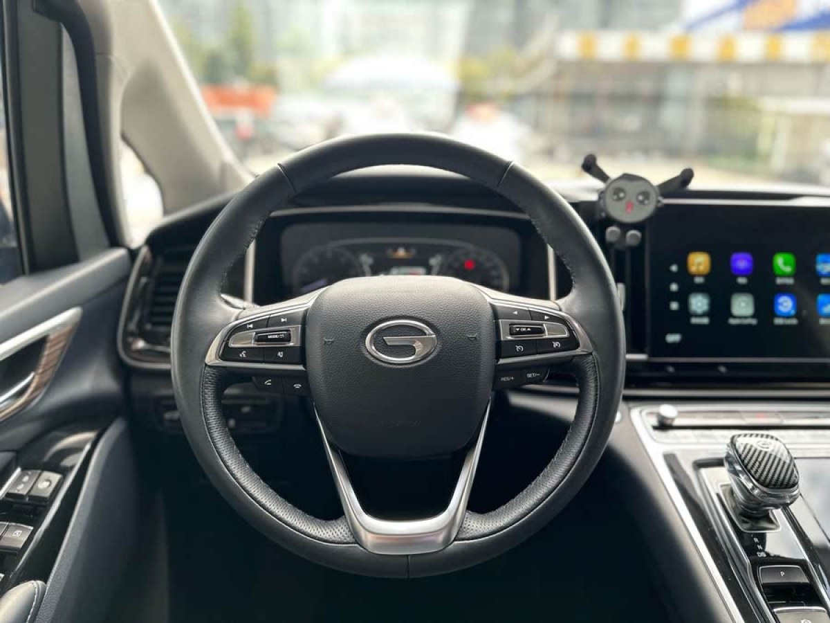 廣汽傳祺 M8  2024款 領(lǐng)秀系列 390T 尊享版圖片