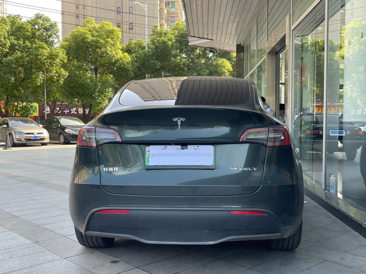 特斯拉 Model 3  2022款 改款 后輪驅(qū)動版圖片