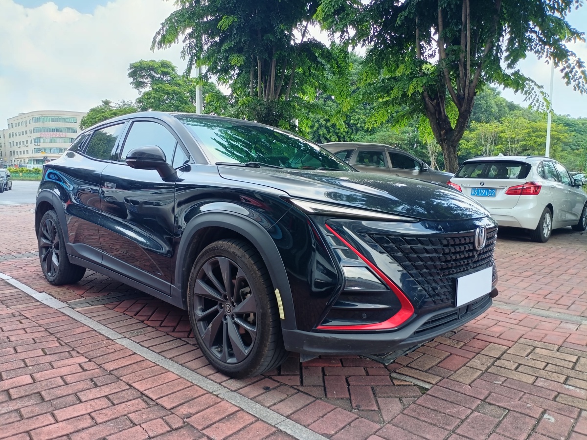 長(zhǎng)安 UNI-T  2020款 1.5T 尊貴型圖片