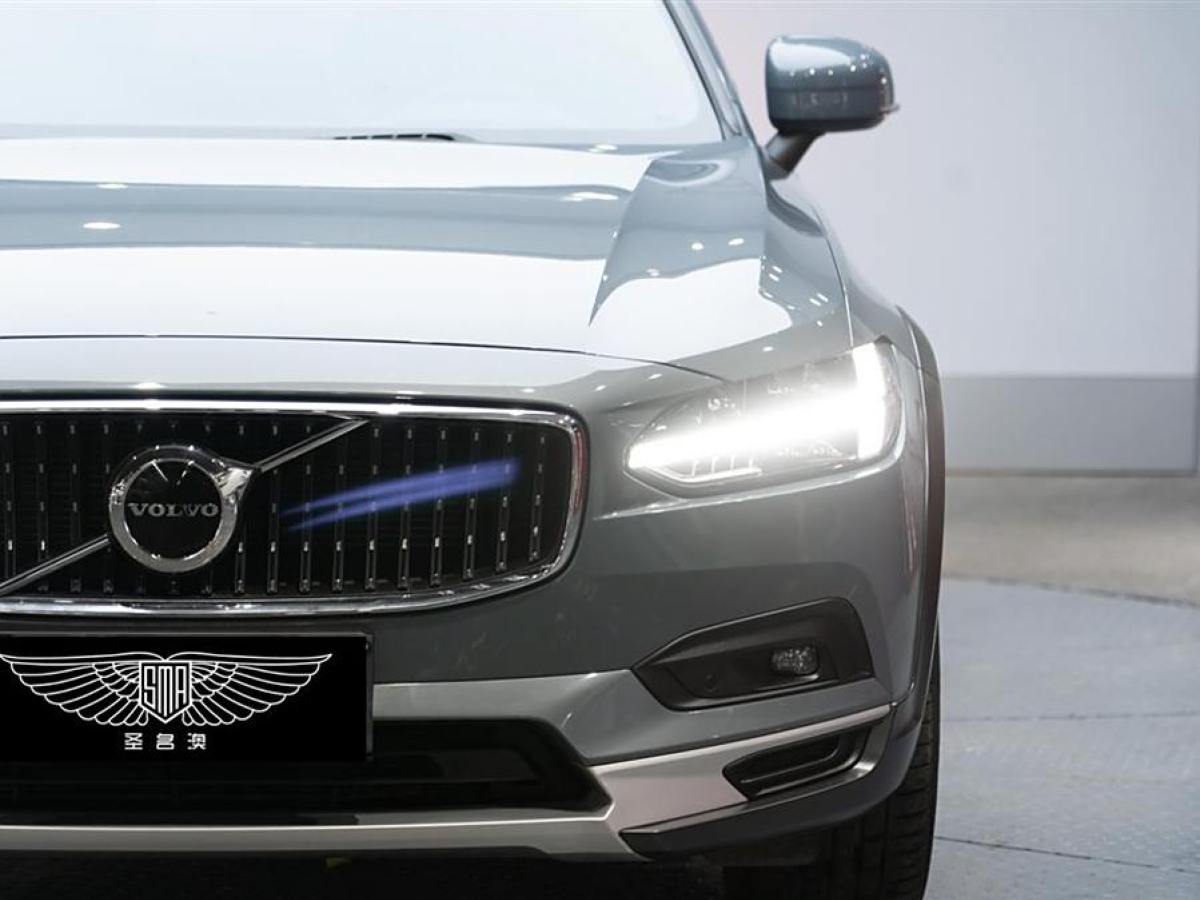 沃爾沃 V90  2025款 Cross Country B5 AWD 智遠(yuǎn)版圖片