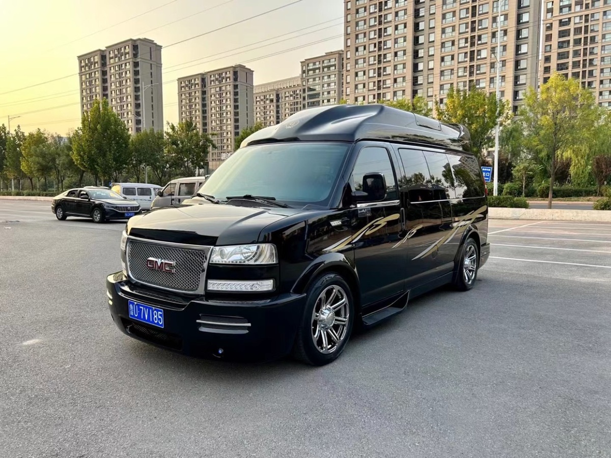 2017年5月GMC SAVANA  2017款 6.0L G660S 雅尊天幕版