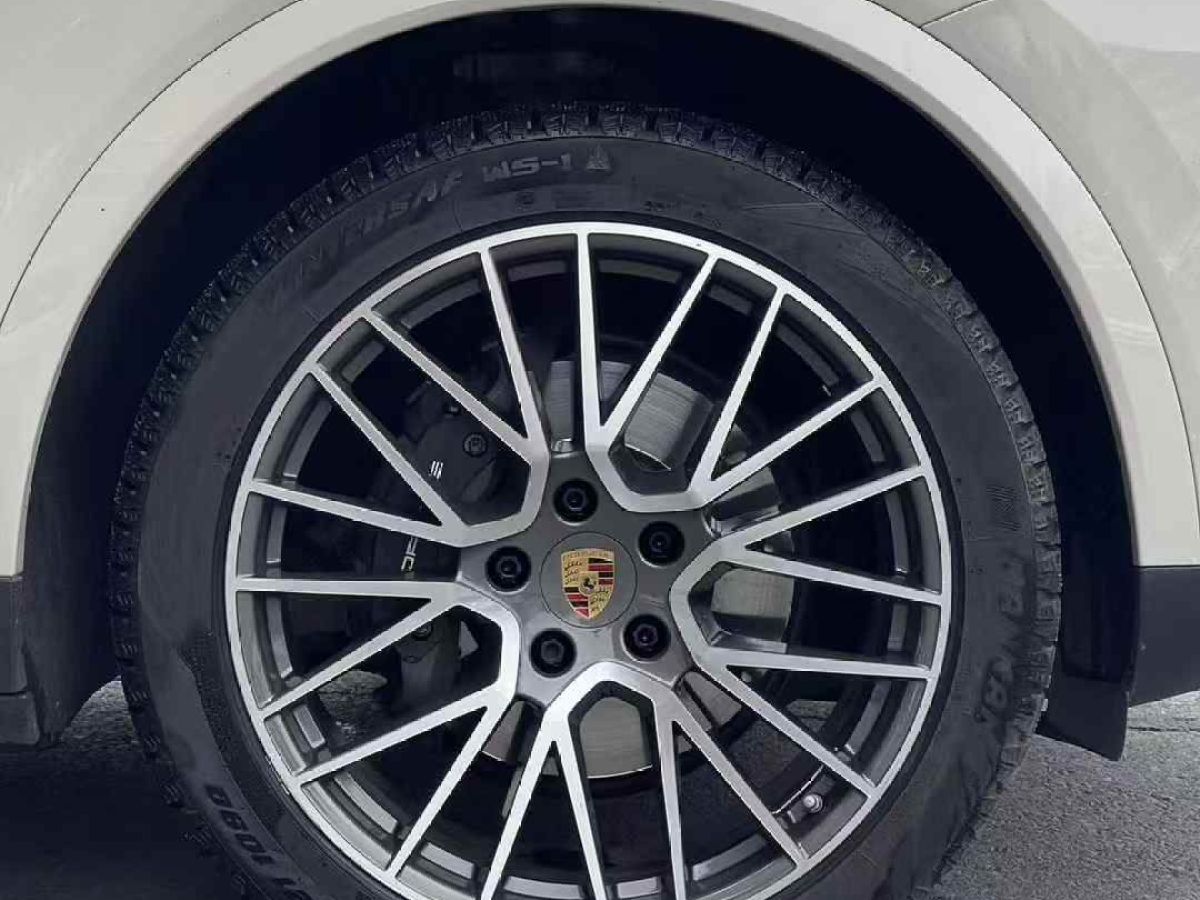 保時(shí)捷 911  2021款 Turbo S 3.8T 保時(shí)捷中國20周年紀(jì)念版圖片