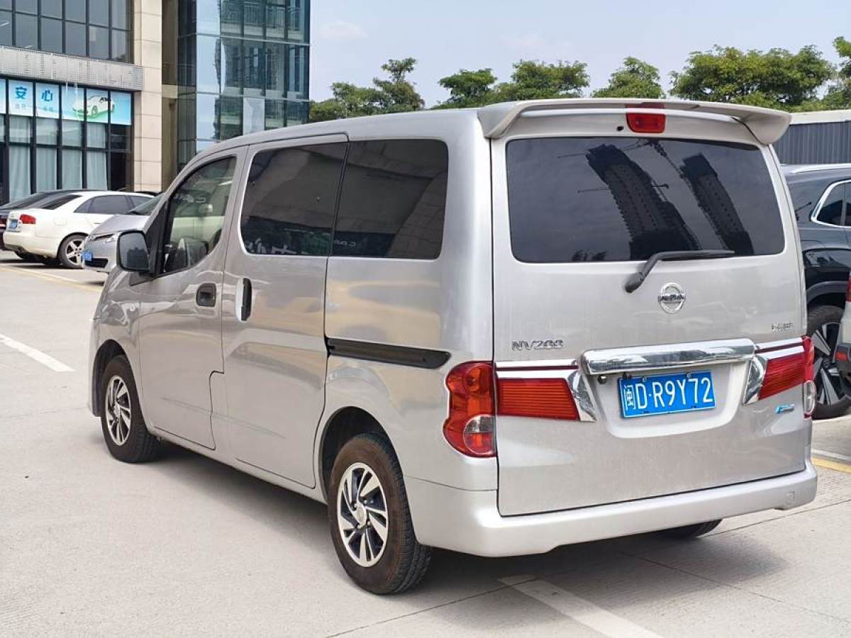 日產(chǎn) NV200  2016款 改款 1.6L CVT豪華型圖片