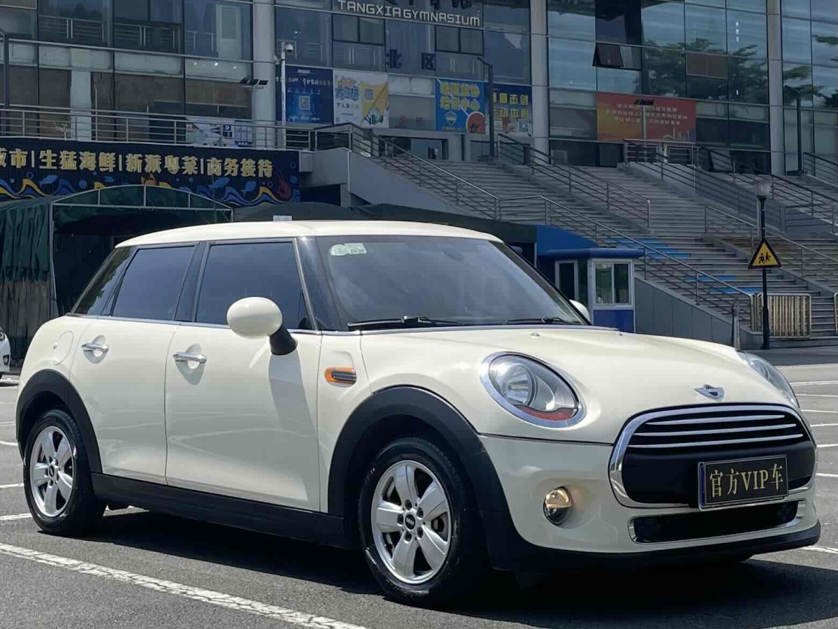 2019年6月MINI MINI  2018款 1.5T ONE 五門版