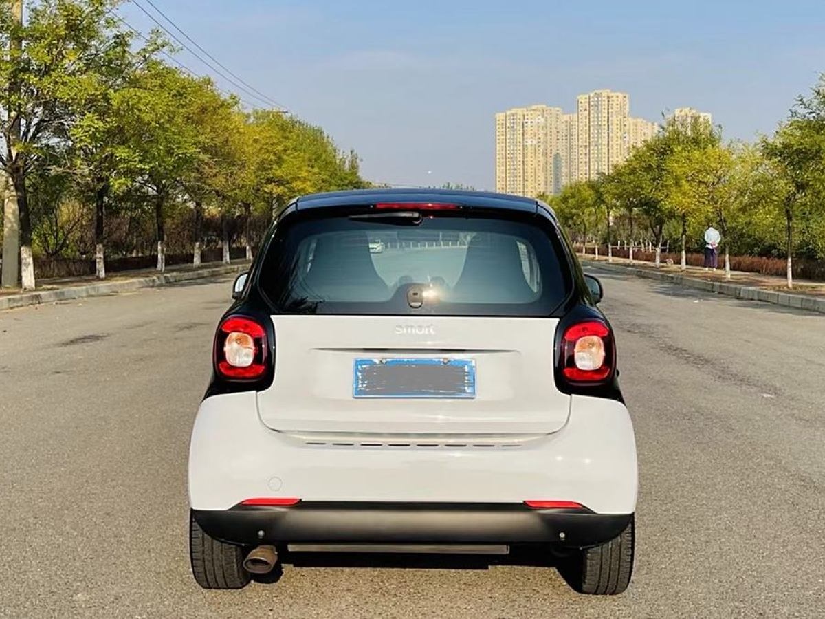 smart fortwo  2015款 1.0L 52千瓦硬頂靈動版圖片