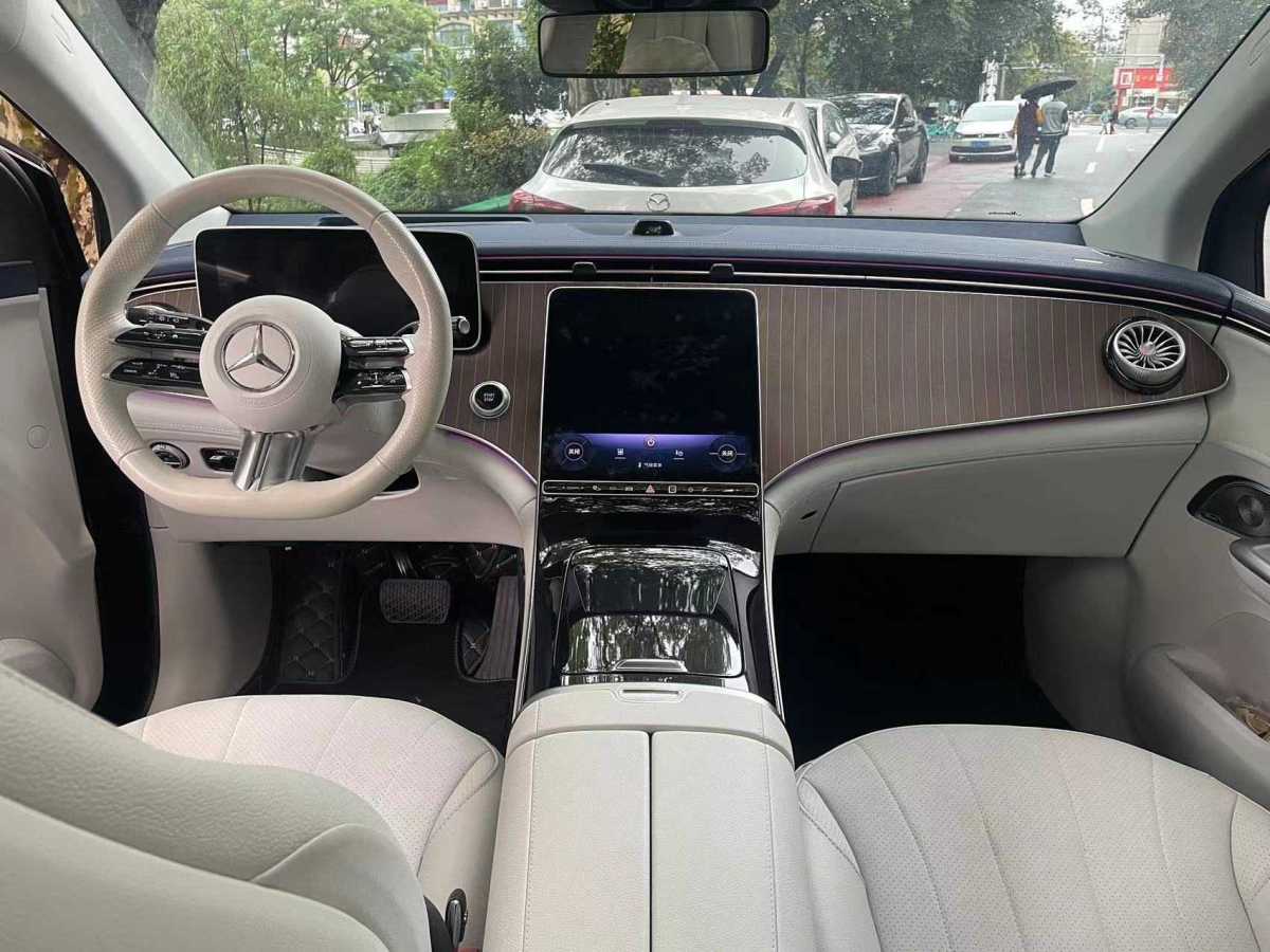 奔馳 奔馳EQE SUV  2023款 350 4MATIC 豪華版圖片