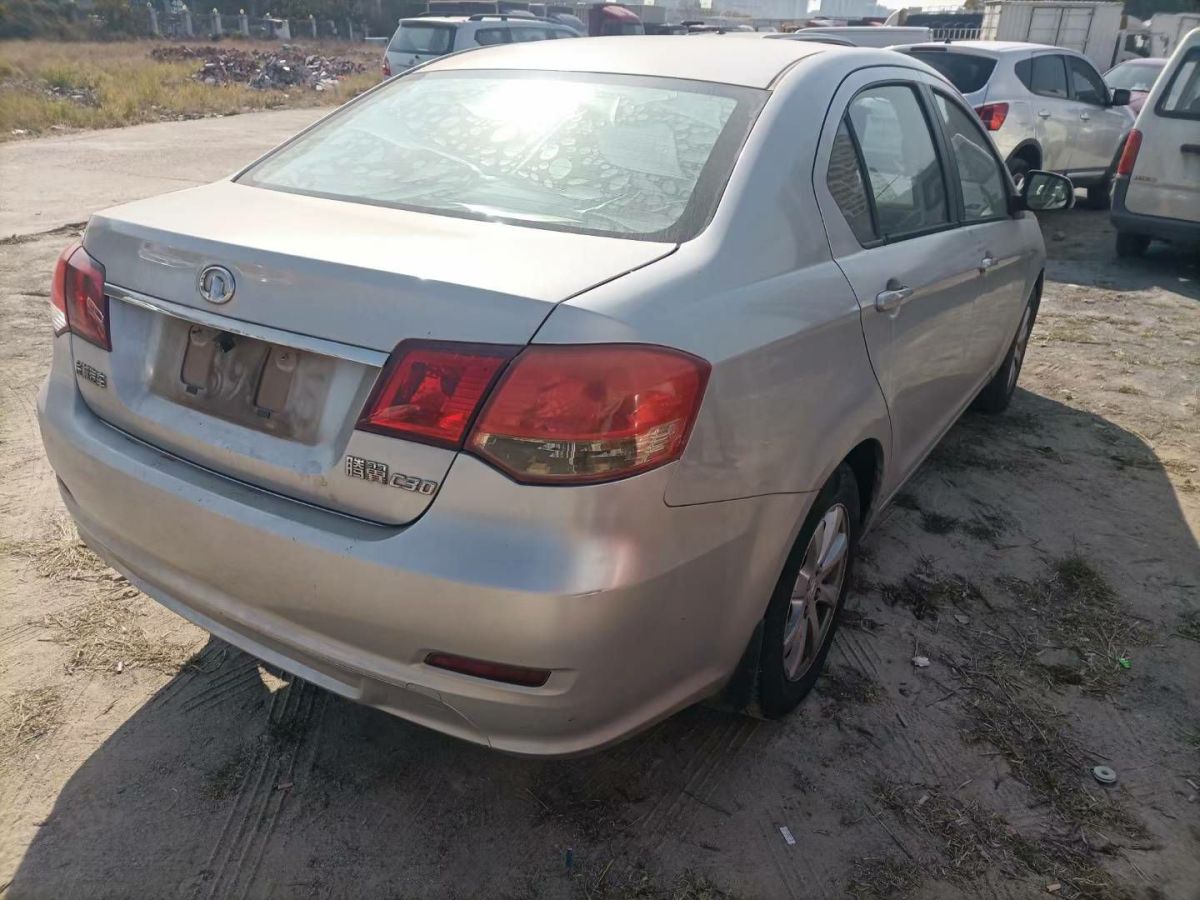 長(zhǎng)城 C30  2012款 1.5L 手動(dòng)精英型圖片