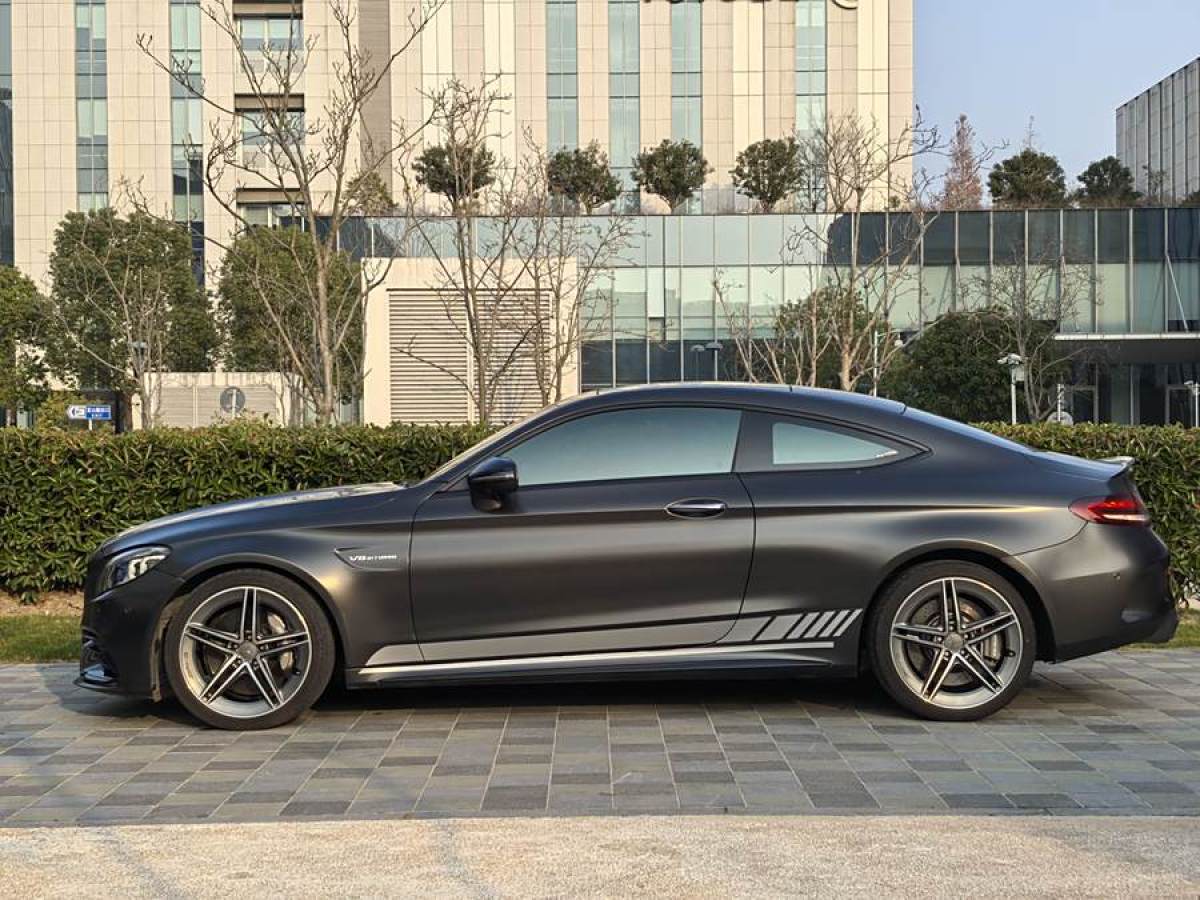 奔馳 奔馳C級(jí)AMG  2021款 AMG C 63 轎跑車圖片