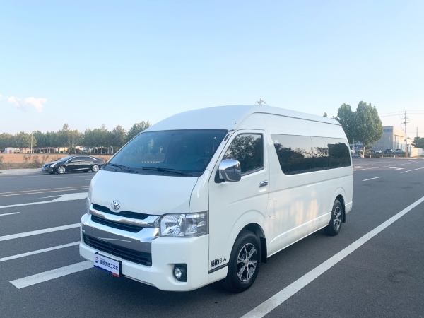 丰田 HIACE  2011款 2.7L自动标准版13座