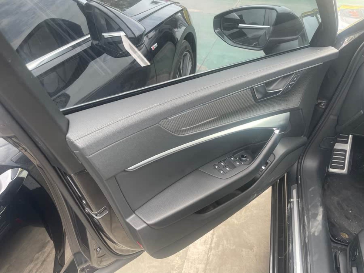 奧迪 奧迪A6L  2019款 40 TFSI 豪華動(dòng)感型圖片