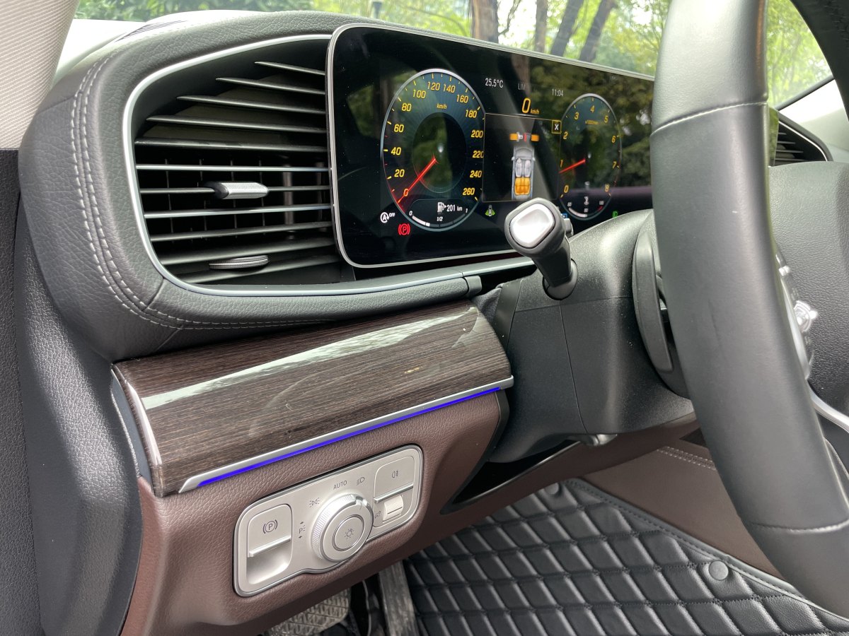 奔驰 奔驰GLE  2020款 改款 GLE 350 4MATIC 动感型图片