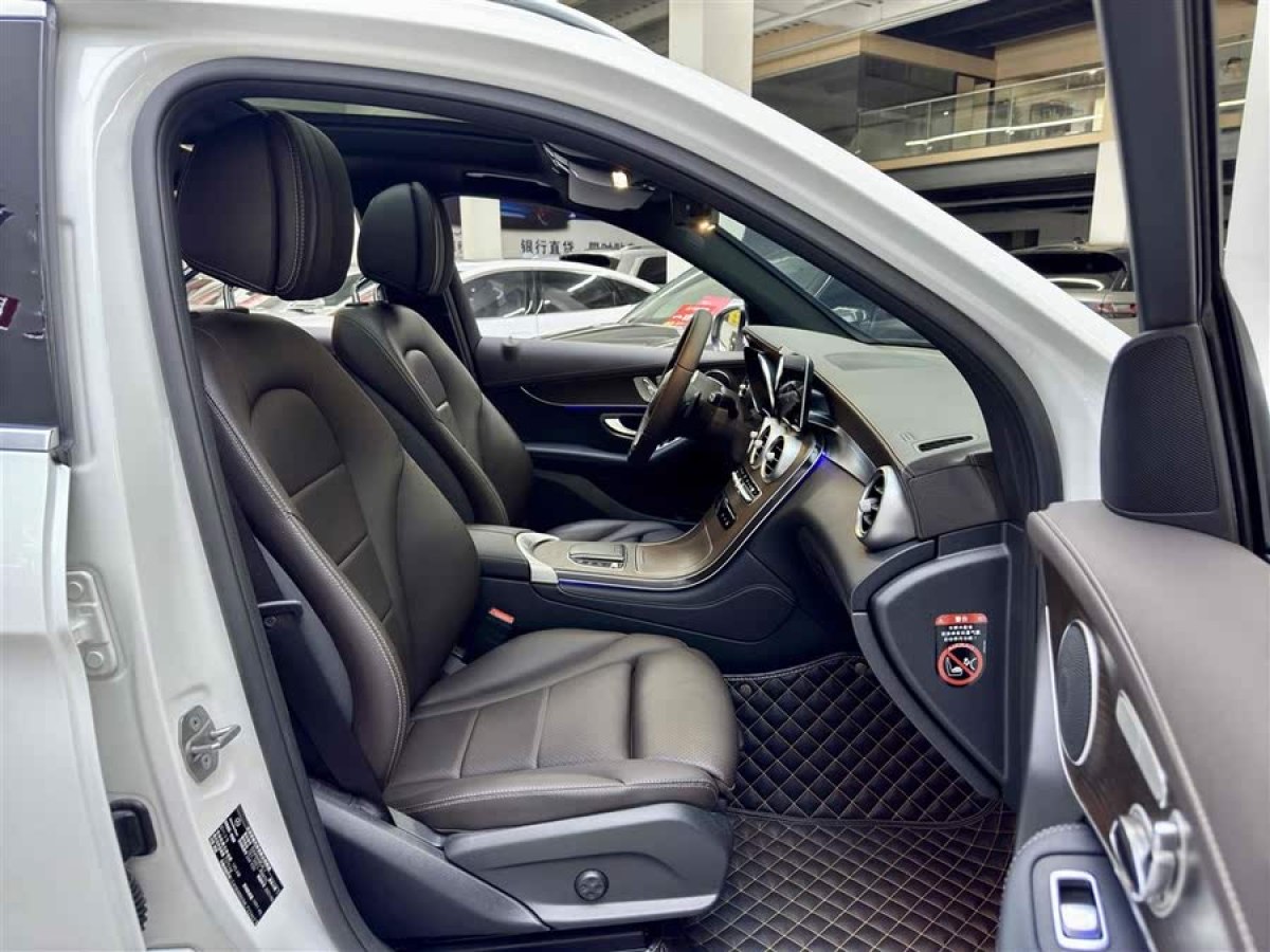 奔馳 奔馳GLC  2025款 改款 GLC 260 L 4MATIC 豪華型圖片