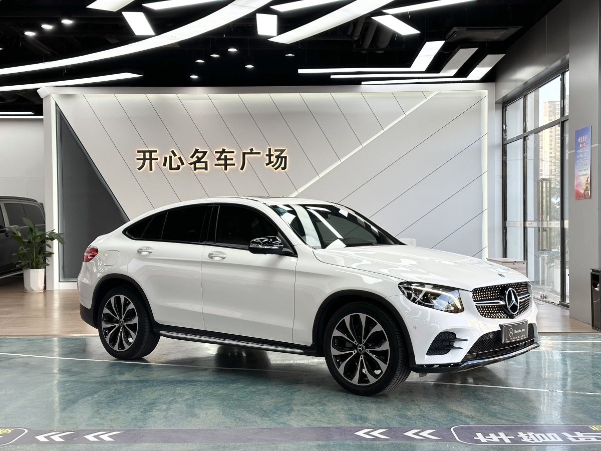 奔馳 奔馳GLC  2022款 改款 GLC 260 4MATIC 轎跑SUV圖片