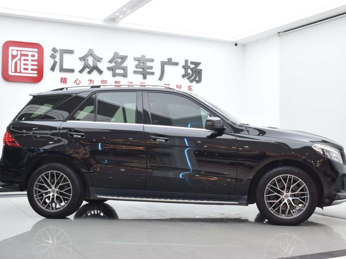 2017年9月奔馳 奔馳GLE  2017款 GLE 320 4MATIC 動(dòng)感型