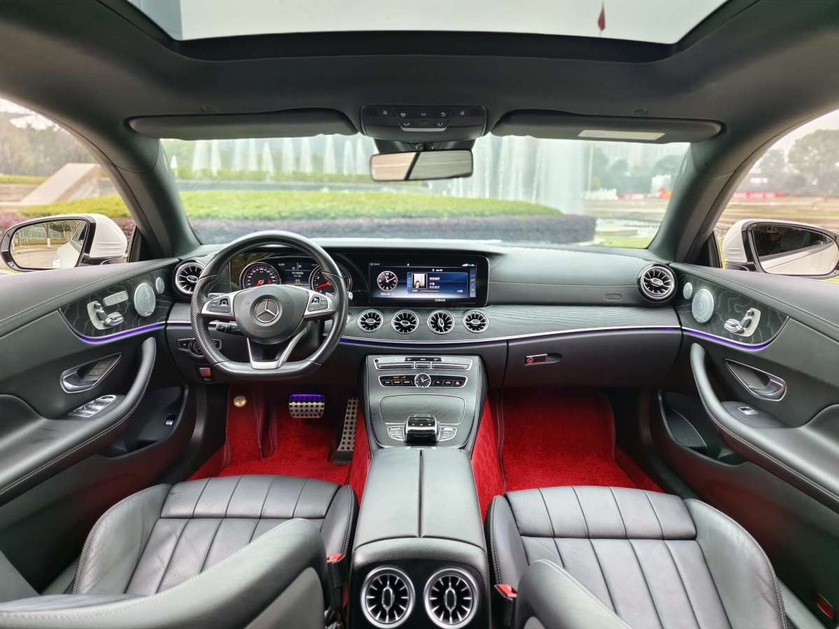 2018年5月奔驰 奔驰E级  2017款 E 200 4MATIC 轿跑车