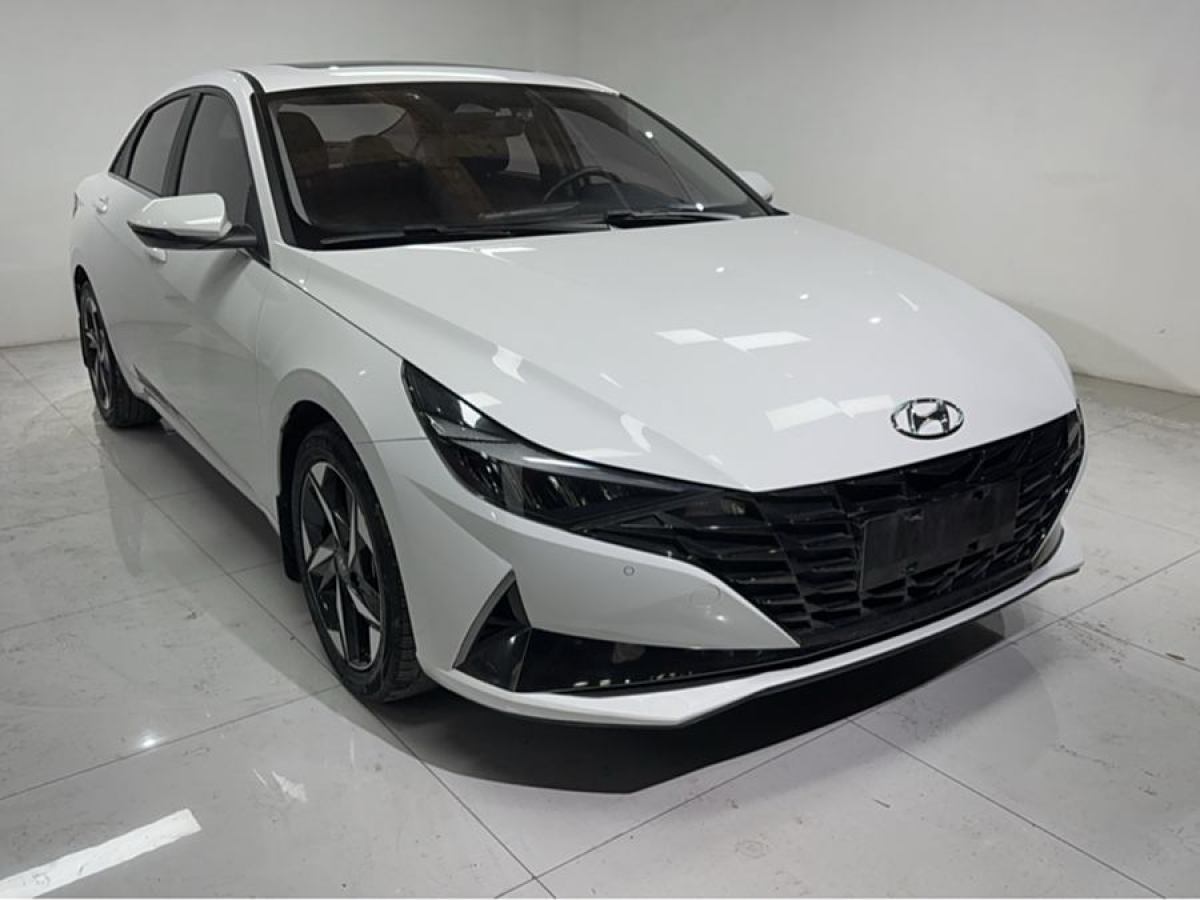 現(xiàn)代 伊蘭特  2021款 1.5L LUX尊貴版圖片