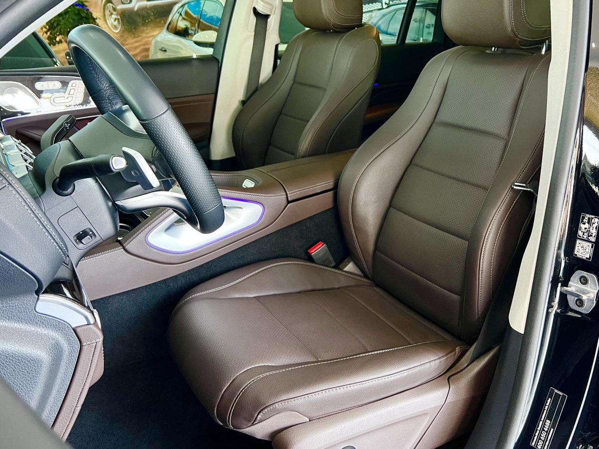 2023年11月奔馳 奔馳GLS  2023款 改款二 GLS 450 4MATIC 時尚型