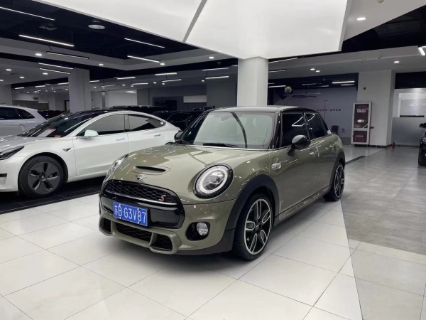 MINI MINI  2019款 2.0T COOPER S 赛车手 五门版