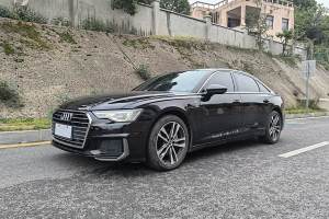 奥迪A6L 奥迪 40 TFSI 豪华动感型