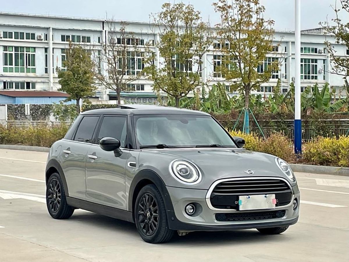 MINI MINI  2021款 1.5T COOPER 經(jīng)典派 五門版圖片