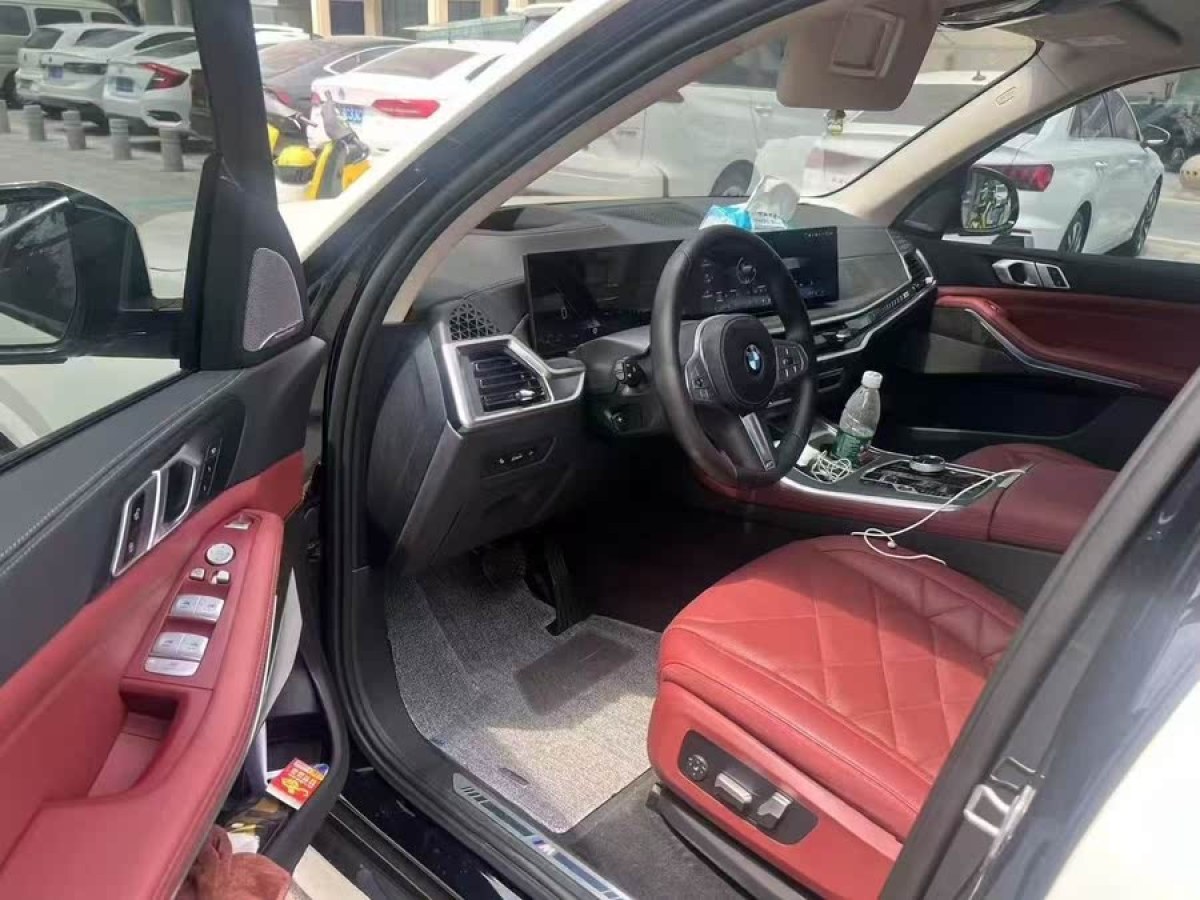 寶馬 寶馬X5  2023款 xDrive 30Li 尊享型M運(yùn)動套裝圖片