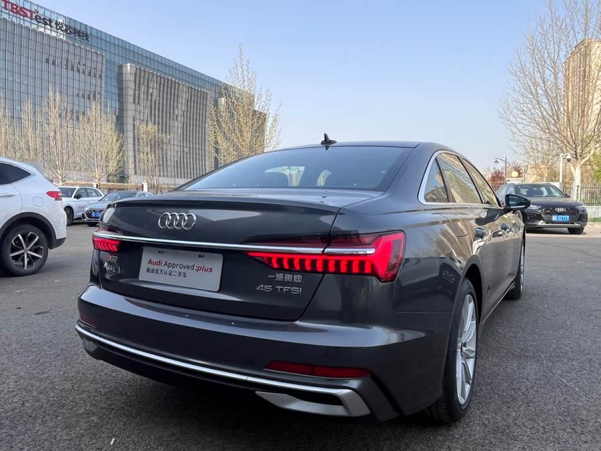 奧迪 奧迪A6L  2024款 45 TFSI 臻選動感型圖片