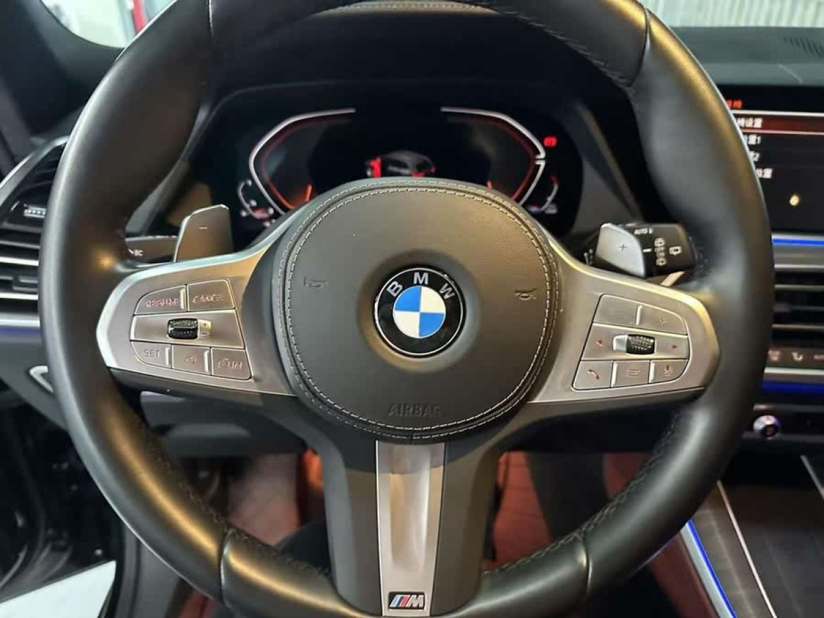 寶馬 寶馬X5  2022款 改款 xDrive 30Li 尊享型M運(yùn)動套裝圖片