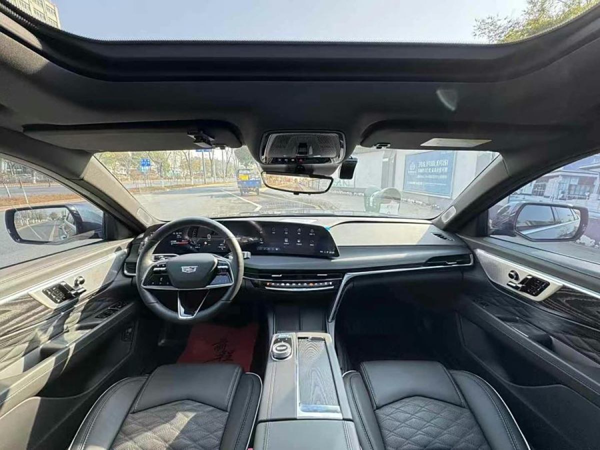 凱迪拉克 CT6  2023款 28T 尊貴型圖片